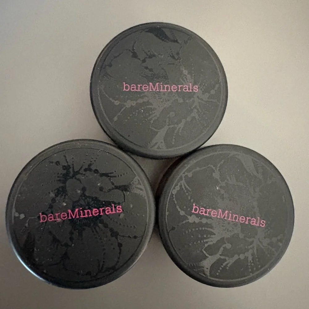 bareMinerals Trio Loose Powders – Pink, Peach & Beige Shades